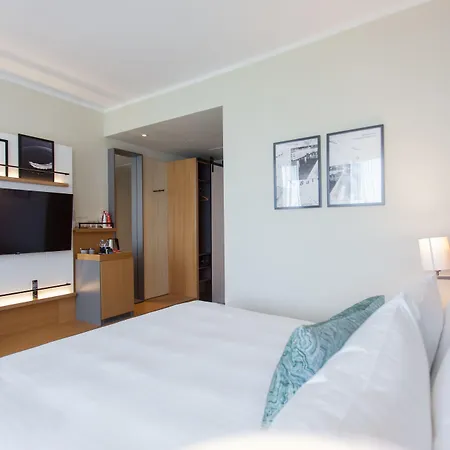 Marriott &