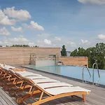 Marriott & 4*