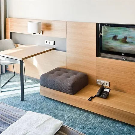 Ξενοδοχείο Marriott & 4*