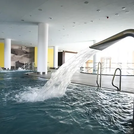 Marriott & Ξενοδοχείο 4*