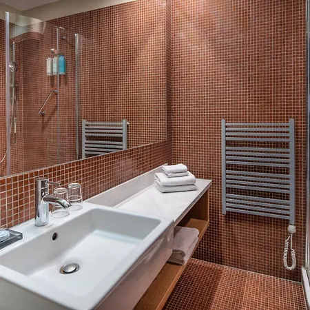 Marriott & 4*