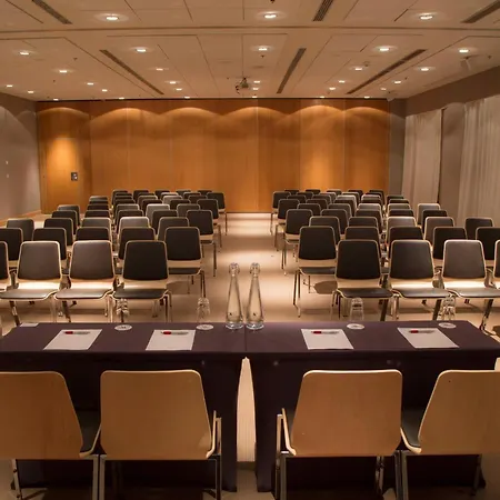 Marriott & Ξενοδοχείο 4*