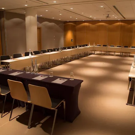 Hotel Marriott & 4*