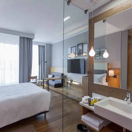 Marriott &