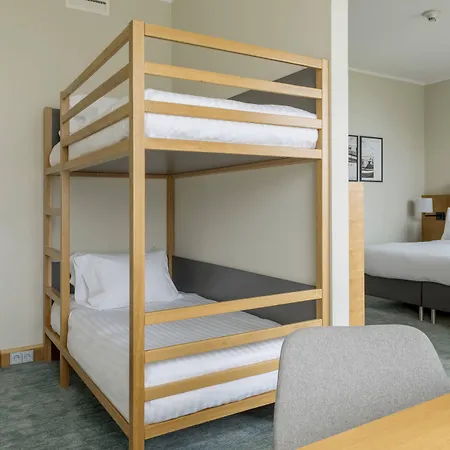 Marriott & 4*