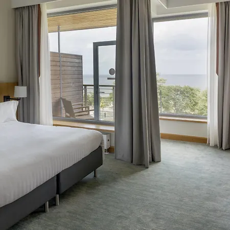 Hotel Marriott & 4*