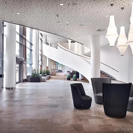 Hotel Marriott & 4*
